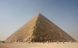 Photograph of the Kheops pyramid in Egypt.